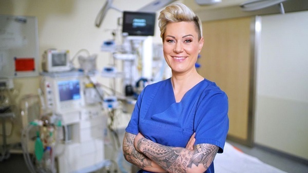 Doc Caro - Jedes Leben zaehlt S04 German 1080p WEBHD x264 - FoST