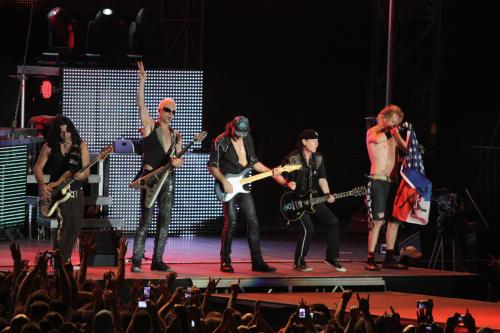 525512911_scorpions_live_2010.jpg